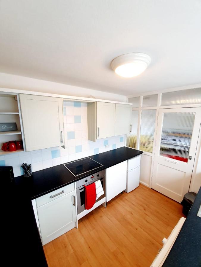 Rayleigh Town Centre 2 Bedroom Apartment Екстер'єр фото
